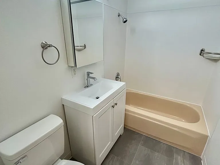 Barbi Apartments — Photo 22