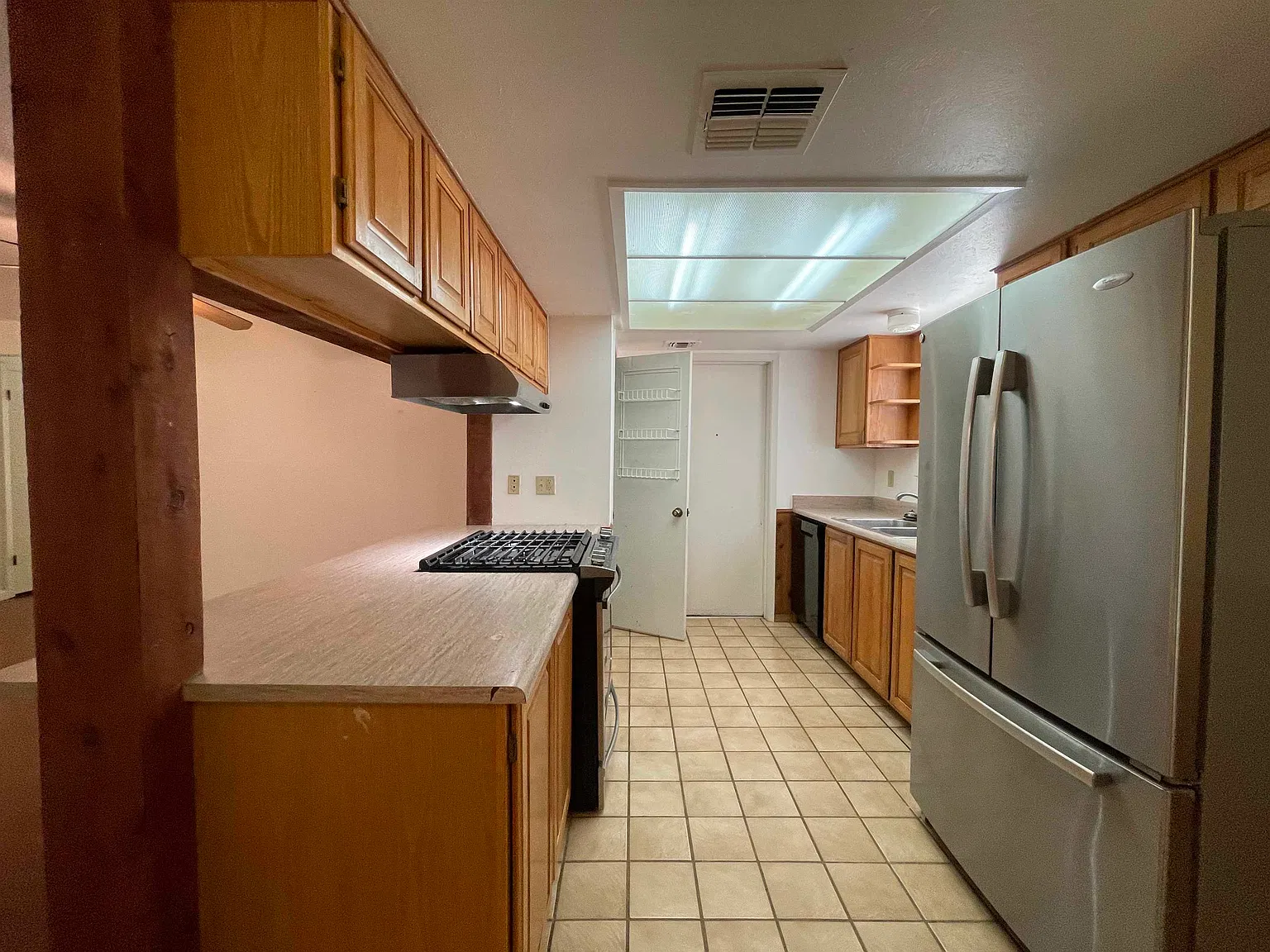 3 bed, 1490 sqft, $1,695 — Photo 3