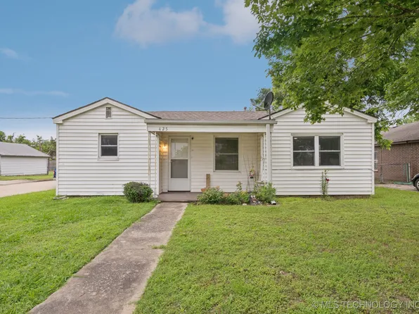 425 Normal Ave, Claremore, OK 74017