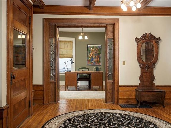 5th image of 291 Huntington Ave