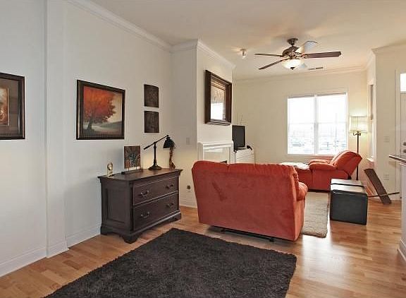 2nd image of 355 E Ohio St Unit 115