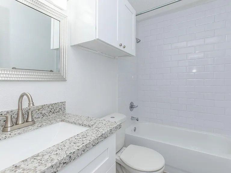 The Citadel at Med Center Houston Apartments — Photo 6