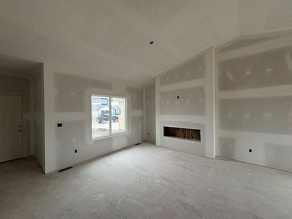 4th image of 8973 E Forbes St