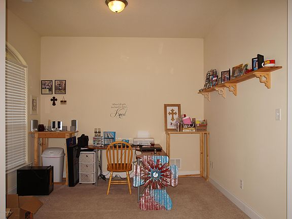 4th image of 2108 Woodridge Dr