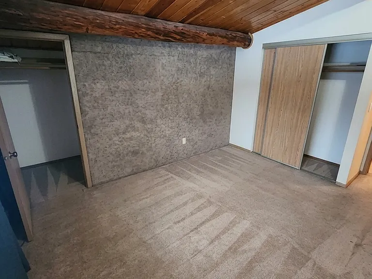 2555 Mission Rd — Photo 31
