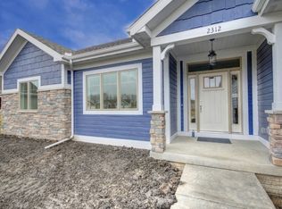 2312 Cobble Creek Dr, Urbana, IL 61802