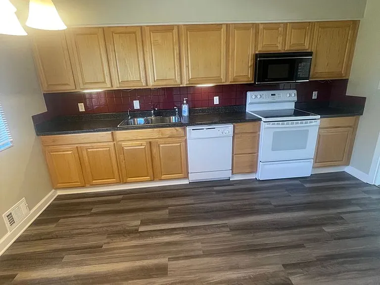 177 S Grandview Ave — Photo 13