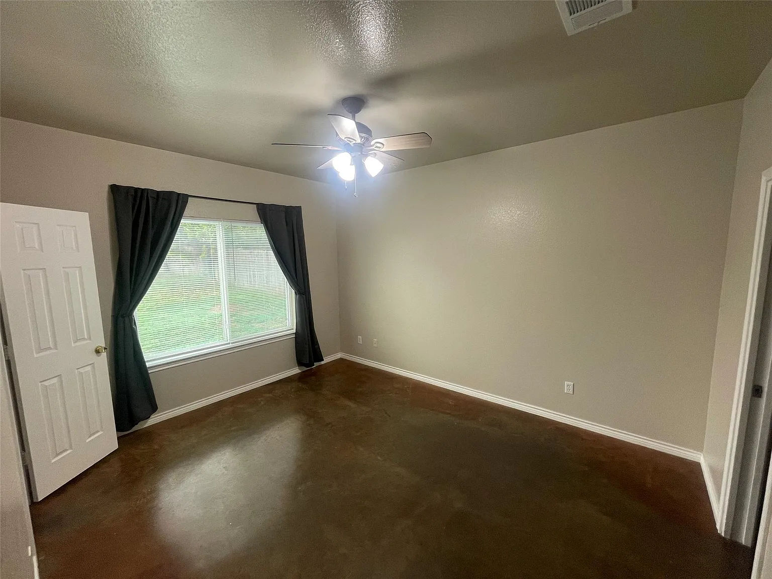 2 bed, 2.0 bath, 1006 sqft, $1,500 — Photo 3
