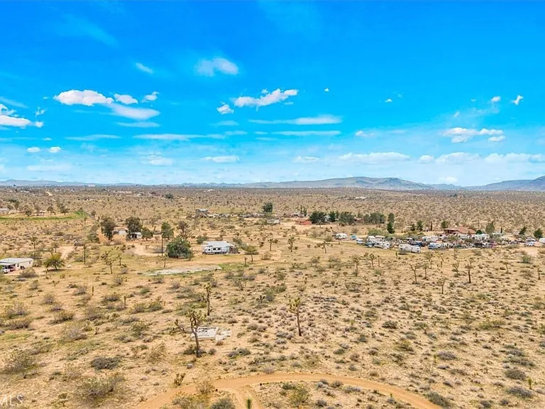 57726 Starlight Mesa Rd — Photo 32