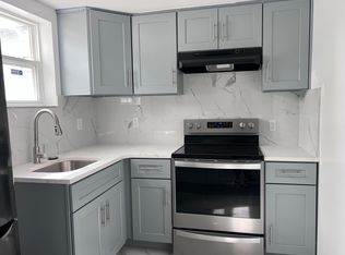 11 Parker St, Westwood, MA 02090