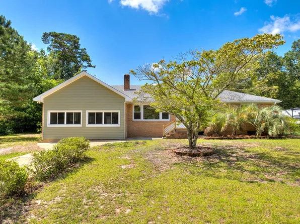 5570 Craven Ln, Dalzell, SC 29040