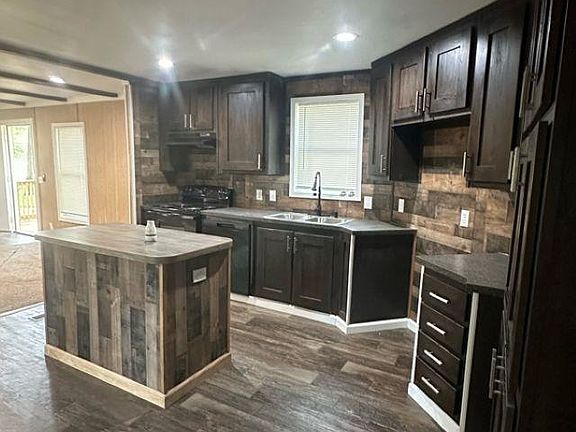 5th image of 6071 Broussard Cir