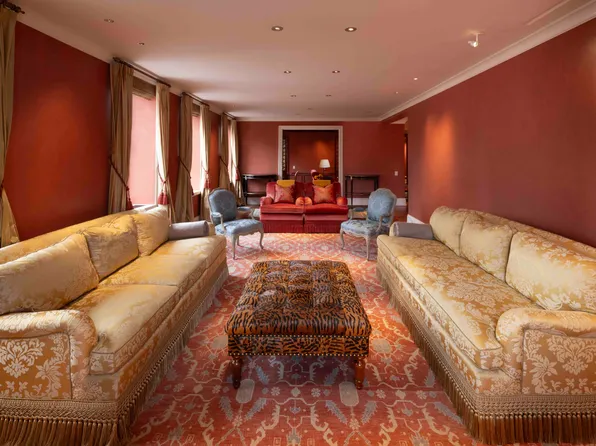 15 East 69th Street image 4 of 20