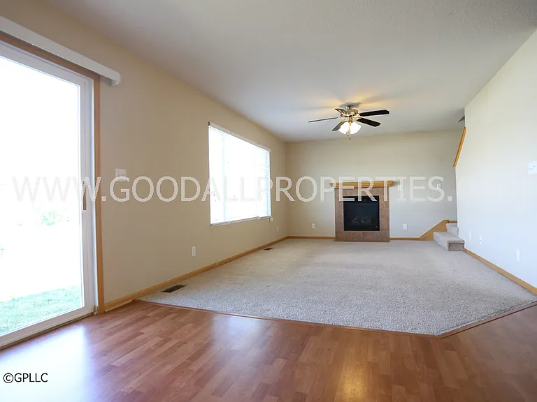 4015 154th St — Photo 2