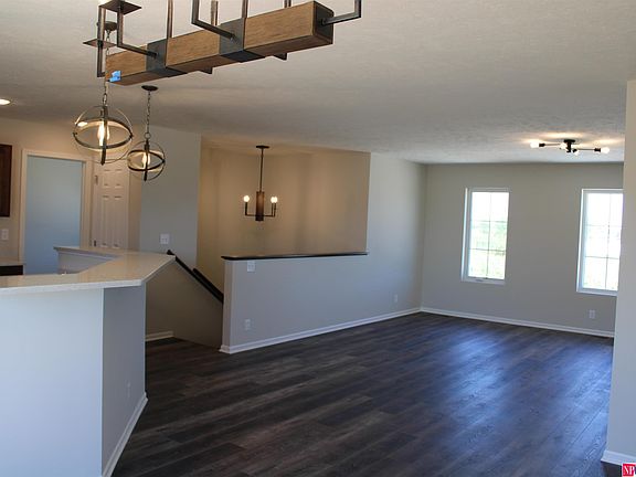 3rd image of 5701 W Redberry Ln