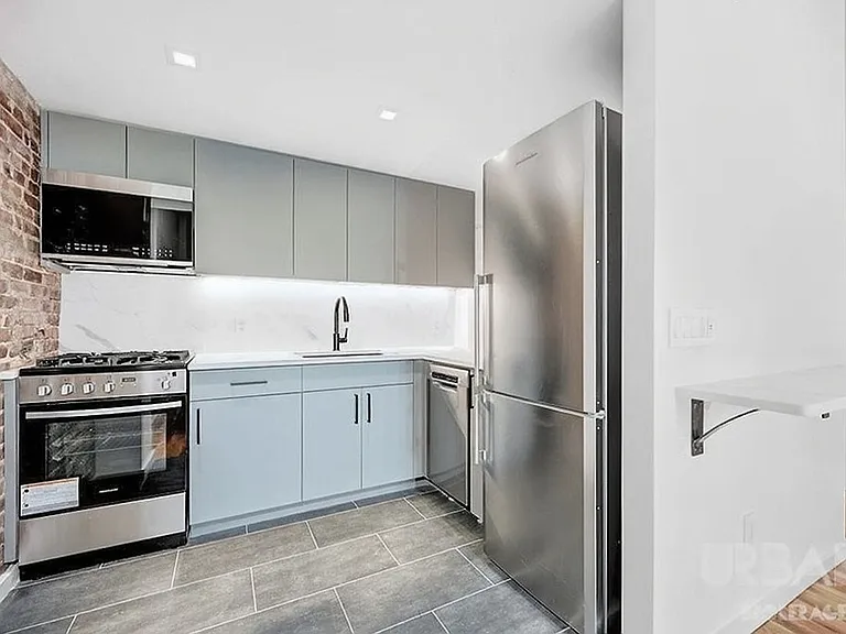 123 Bank St #440 — Photo 5