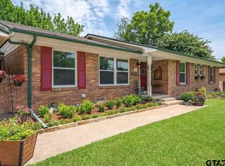 2512 Rolling Hills Dr, Greenville, TX 75402