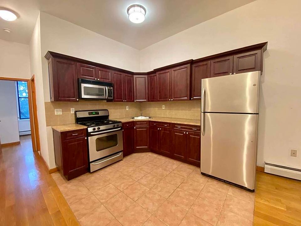 1st image of 296 5th Ave #2H