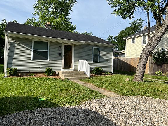 2nd image of 2171 Aberdeen Ave