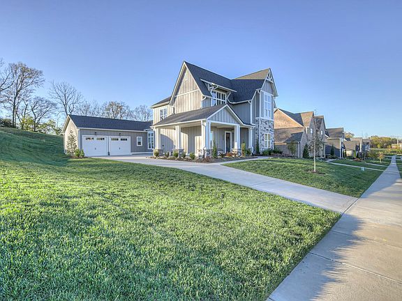 2nd image of 5525 Duquette Dr