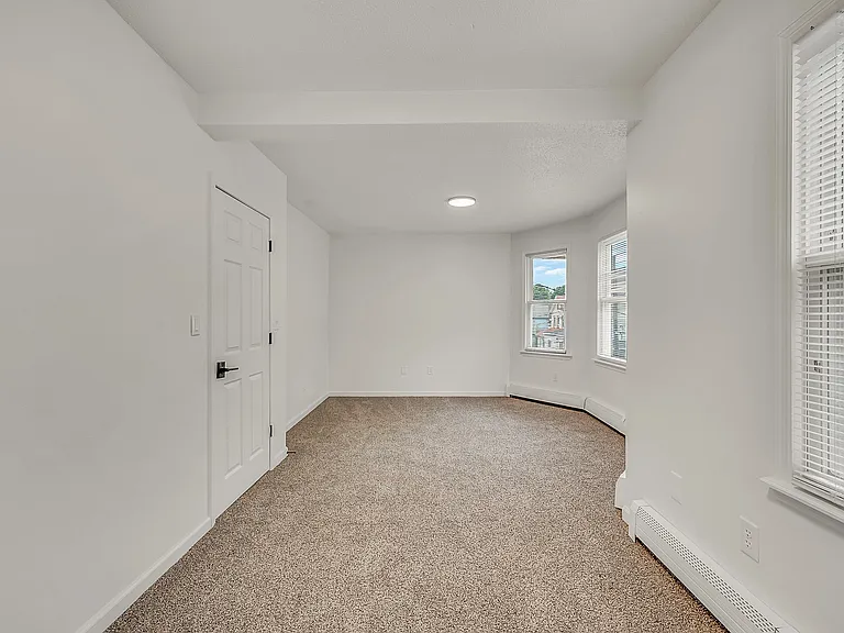 28 Rock St — Photo 16