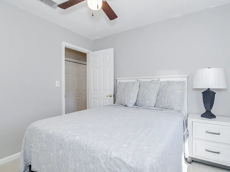 662 Tara Ln — Photo 19