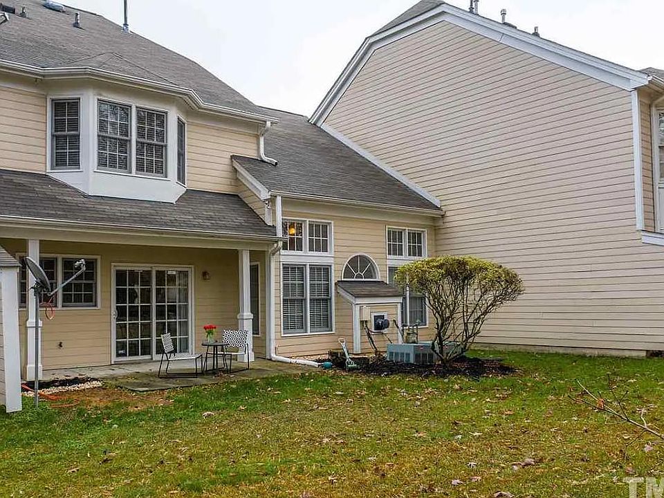 207 Lake Brandt Dr, Cary, NC 27519 Zillow