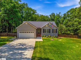 127 Oak Dr, Greer, SC 29650