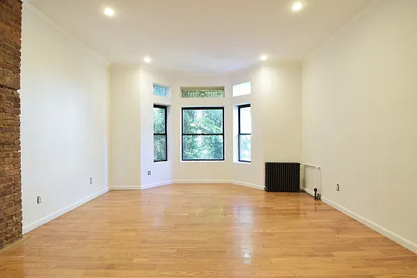 Rented by Corcoran | media 18