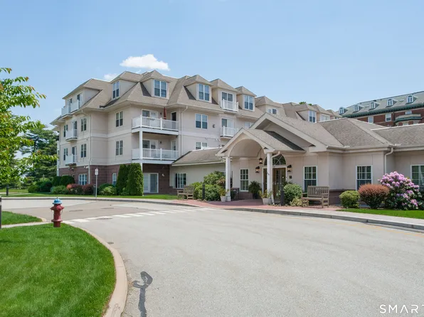 237 Fern Street #305W, West Hartford, CT 06119