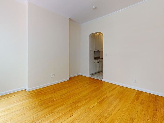 5th image of 711 2nd Ave #2BB
