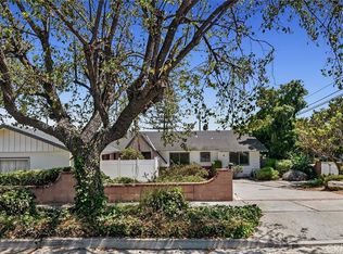 4 Mansfield Ln, Camarillo, CA 93010