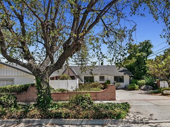 4 Mansfield Ln, Camarillo, CA 93010