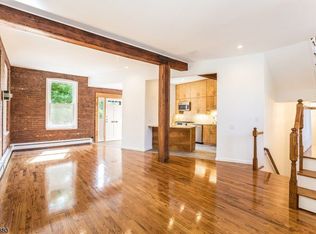 152 Pine St, Montclair, NJ 07042