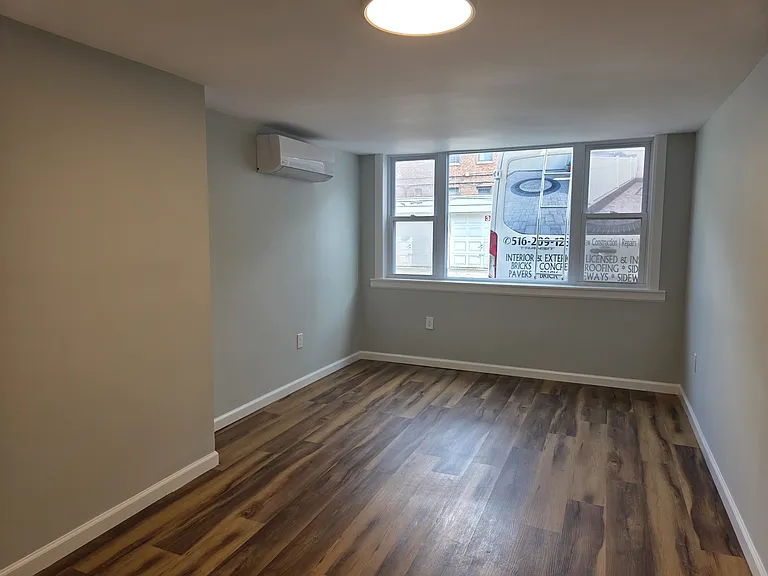 14436 77th Ave — Photo 11