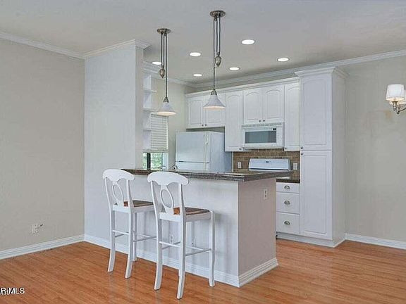 3rd image of 146 Maegan Pl APT 8