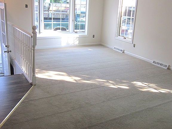 20 X 12 Family Room Edition w/Bay Window Seat