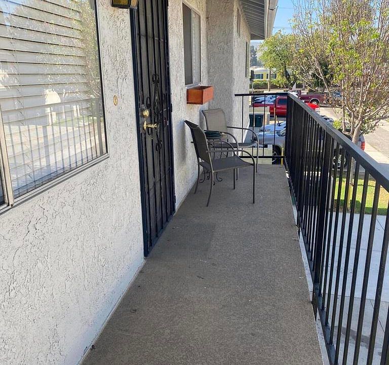 1st image of 1136 Acadia Pl