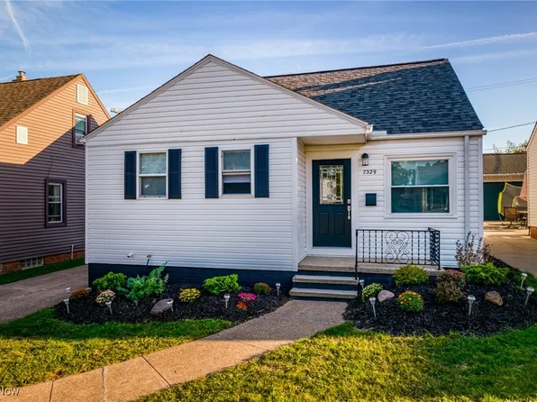 7329 Traymore Ave, Brooklyn, OH 44144
