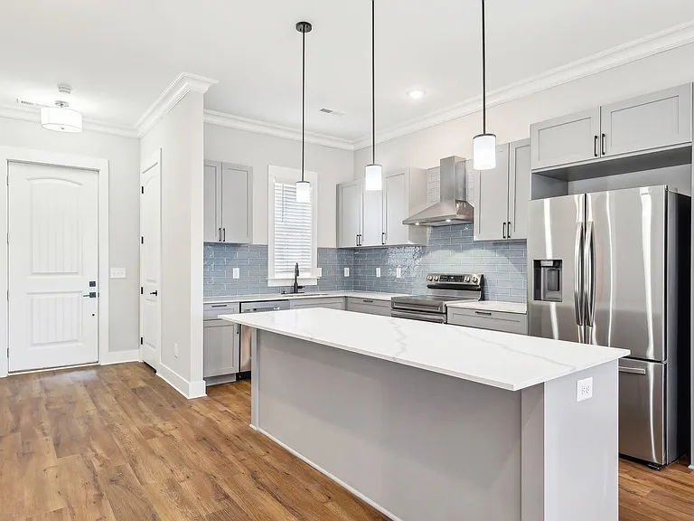 Chartwell Commons at Beechcroft — Photo 15