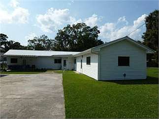 5th image of 910 8th Ave