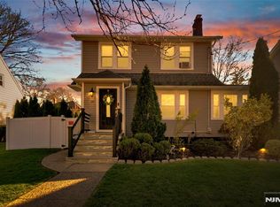 134 Pine St, Bogota, NJ 07603