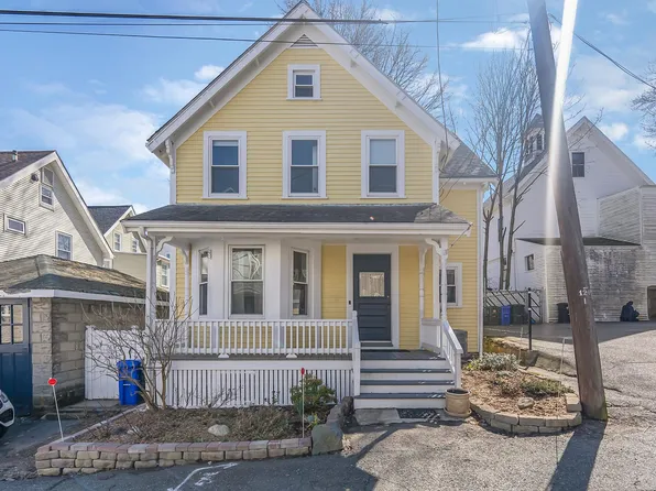 16 Oak Grove Ter, Malden, MA 02148