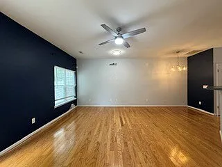 1401 Stone Manor Dr — Photo 10