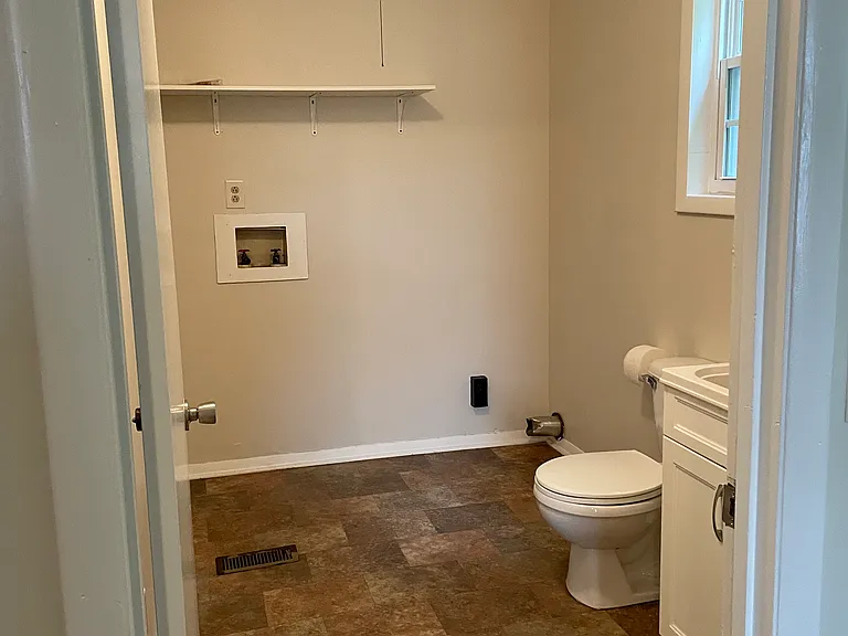 324 Peggy Dr — Photo 17