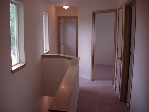 Upstairs hallway between bedrooms
