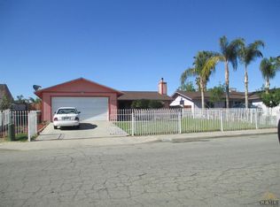 7508 Segrue Rd, Lamont, CA 93241