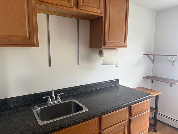 2nd image of 264 Linden Ave Floor 2
