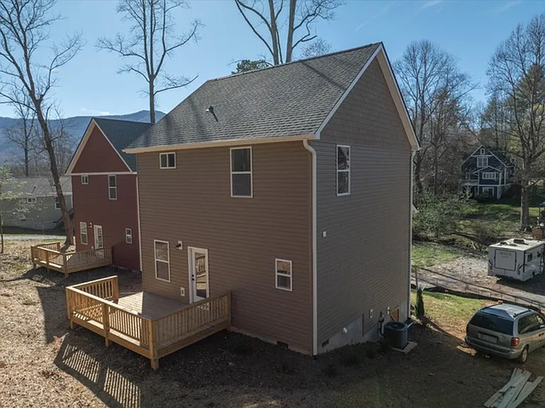 131 Owenby Ln — Photo 10