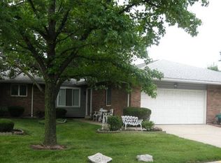 1719 Forest Hills Dr, Saint Charles, MO 63303